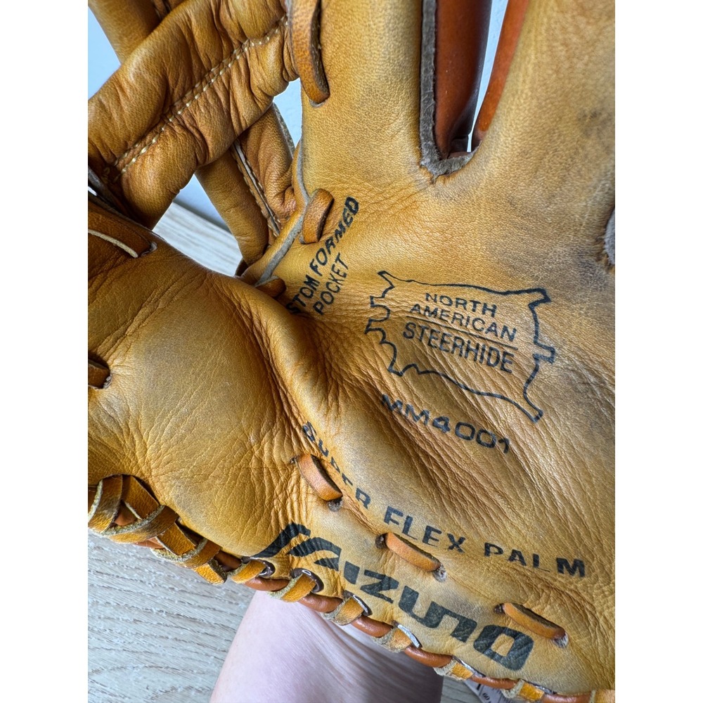 Mizuno Max Flex Model MM4001 Baseball 9" Glove Right‎ Hand Throw RHT Broken In - Picture 5 of 12